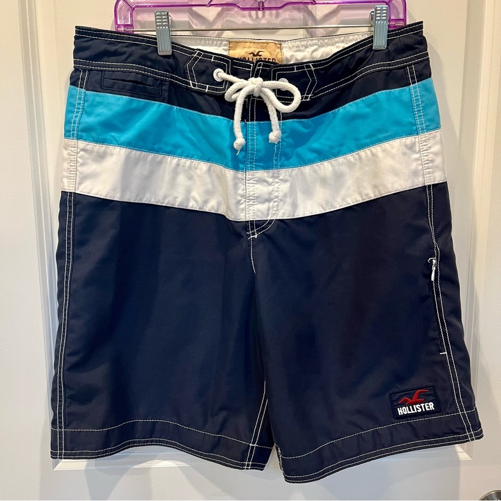 Men’s SZ L HOLLISTER BLUE STRIPED FLAT FRONT BOARD SHORT SWIM TRUNKS